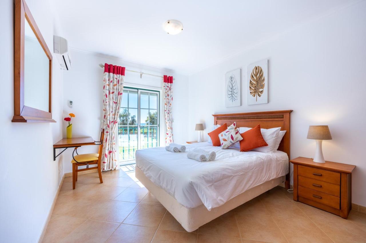 Апартаменты Algarve Golf And Relaxation Praia Da Luz Экстерьер фото